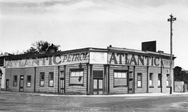 Photograph, Wakeham Street and Seaby Street Stawell formerly the Provincial Hotel 1997