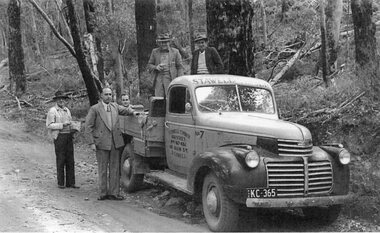 Photograph, Stawell Timber Industries Truck 1940's