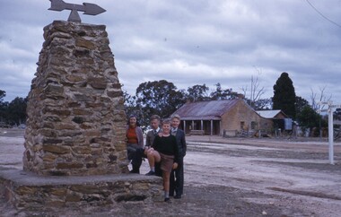 Photograph, Bolangum Inn and Major Mitchell Monument Kanya 1960