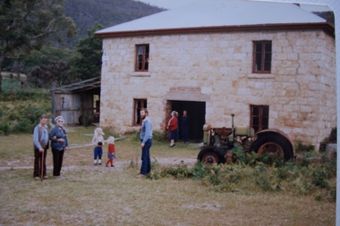 Photograph, Apple cool store at Glen Holford Orchard 1983
