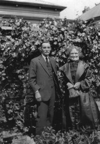Photograph, William Cragg and Annie Cragg in garden