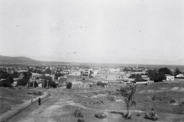 Photograph, Birds eye view of Stawell Easter 1925 From Big Hill