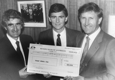 Photograph, Stawell People in Horsham Paper Wimmera Advertiser