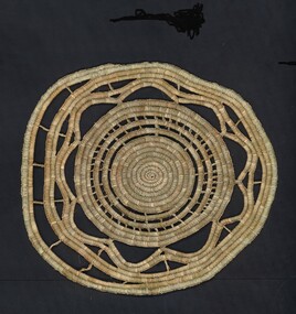 Craft, NICHOLLS, Marilyne, Round mat, 2018