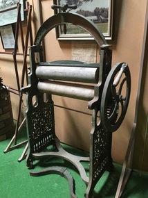 Mangle, E.W Bank   Jewel Mangle