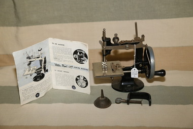 Sewing Machine - Peter Pan, Hand operated miniature sewing machine