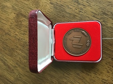 Bronze Medallion, Australian Bicentenary 1788-1988, 1988
