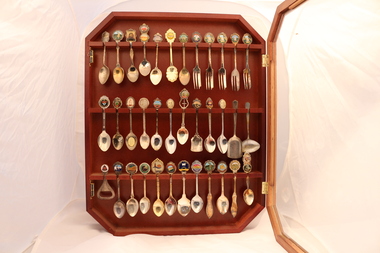 Teaspoon collection 36 spoons
