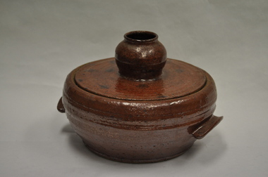Pottery: John MILLS, Red/Brown Cassarole Dish