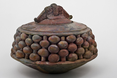 Pottery: Jeff MINCHAM (b.1950 SA, AUS), Lidded 'Kagome' Vessel