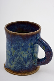 Pottery (mug): Leon SAPER (b.1928 POL, arrived 1949 AUS - d.2005 AUS), Blue Mug