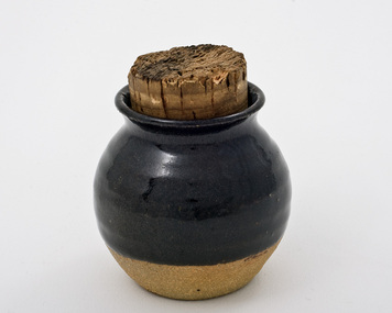Pottery (pot): Helen LAYCOCK (b.1931-d.2011 AUS), Cork Lidded Container