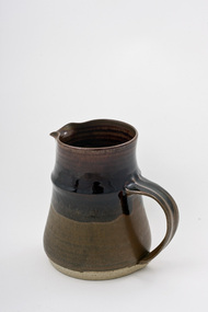 Pottery (jug): Geoffrey DAVIDSON, Jug