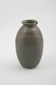 Pottery (jar): Joan ARMFIELD, Jar with Stamped Rim