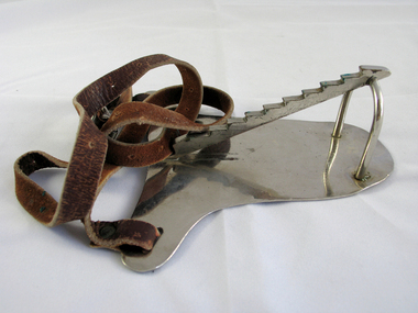 Metal Plate used in Tonsillectomy