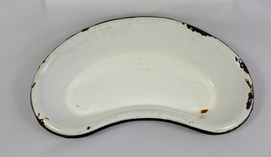 Small White Enamel Kidney Dish