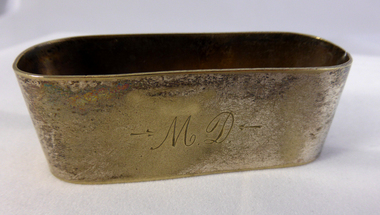 Serviette Ring "M D"