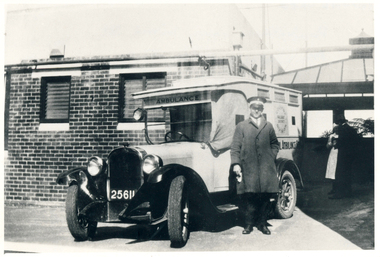1932, Ambulance near Ward VII, Mr Oakes & Nr Finlayson, copied from C Jensen's Album, in Sovereign Remedies Book
