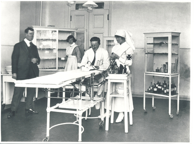 1922 Theatre: from left - Mr J Eddy, Manager, Nurse Kirkland, Dr Sandison & Sr Daw