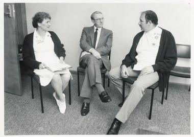 1986 Sylvia Reilly, Mr Sheehan MLA & Bob Cartledge ANF
