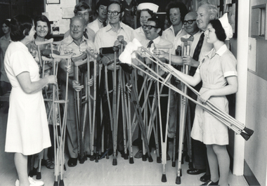 1977/12/24, Return of Crutches Appeal, Courier