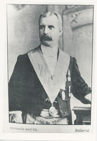 Mr A E McDonald