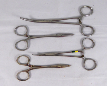 Dr Philip Griffiths - Artery Forceps - 2 x Curved, 2 x Straight