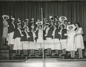 Class Jan 1958_Phyllis Waddingham - 29 photos