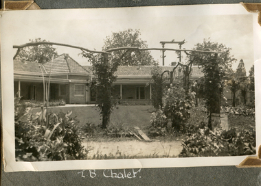 Sheila Prendergast Photo Album 1941-1944, commenced training June 1941