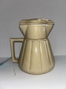 Domestic object - Joseph 'Joe' Wlodarczyk Collection - HECLA Electric Jug