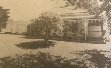 Photograph - Main Road West - Stevens' Farmhouse