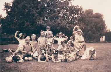 Essay - Albion State School 1940s Collection of Photographs