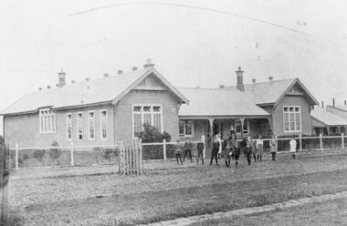 Photograph - Sunshine Technical School Office Derby Rd Photograph, 1919