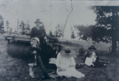 Photograph - OBrien family picnic, 1922