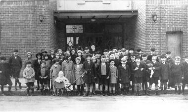 Photograph - Sunshine Picture Theatre Children Outside The Theatre
