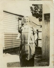 Photograph - Early Sunshine residents 1920s