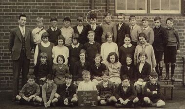 Photograph - Albion State School students 1932 Grade V Photograph, 1932; copy made 2007