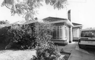 Photograph - Houses in Sunshine Maidstone Braybrook Albion Glengala and Ardeer areas, 1988
