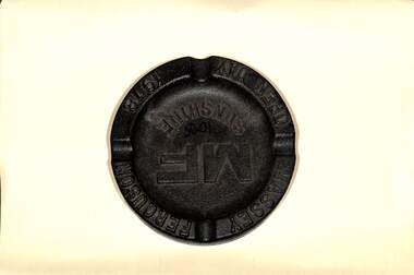 Memorabilia - Massey Ferguson Ash Tray
