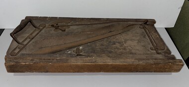 Functional object - Bread Slicer, Arcadia Manufacturing, early 1900s
