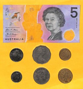 Memorabilia - Queen Elizabeth II Coins & Note in circulation at the time of her death