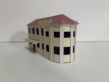Model - Sunshine in the 1950's Model Railway Buildings