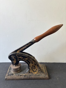 Functional object - H.V. McKay Sunshine Employees Trust Limited Seal Press