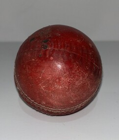 Leisure object - Harold Drayton's Cricket Ball