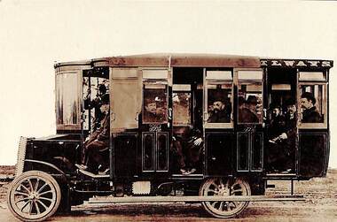 Postcard - Early Melbourne Bus Postcard