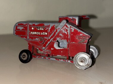 Model - Massey Ferguson Combined Harvester Model