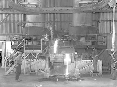 Photograph - Massey Ferguson - Sunshine Foundry Photographs