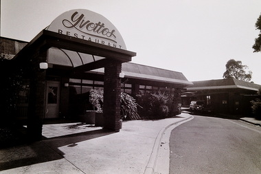 Photograph - Yvettes Restaurant Glengala Hotel 214 Glengala Road Sunshine West 1991 Photographs, Sharon Cavanagh, 22nd March 1990