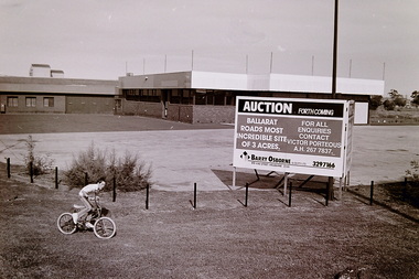 Photograph - Land Sale Ballarat Road Corner Hampshire Road 1988 Photographs, C. McGee, 26th April 1988