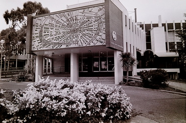 Photograph - Sunshine Municipal Offices Alexandra Avenue Sunshine 1992 Photographs, Sharon Cavanagh, 24th September 1992